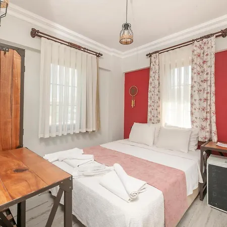 K Paralia * Bozcaada