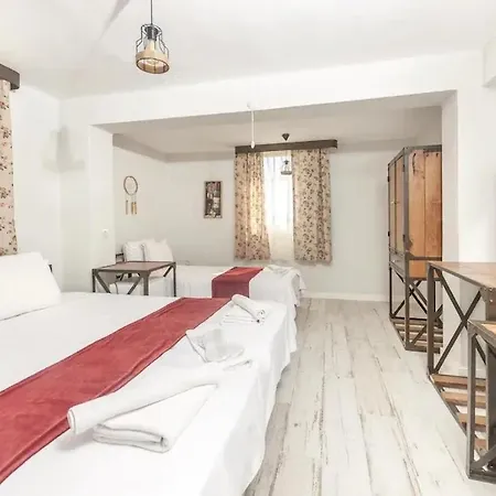 K Paralia * Bozcaada