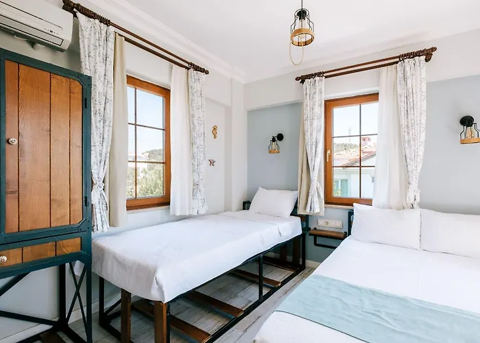 K Paralia * Bozcaada